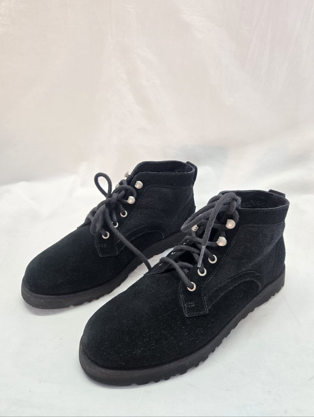 UGG BETHANY Women's 8.5 Black Laced Up Sheepskin Suede Winter Ankle Booties